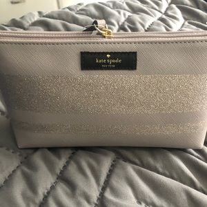 Makeup bag